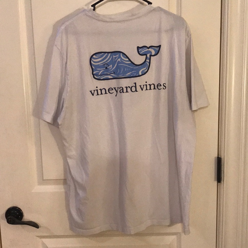 Vineyard vines teeshirt